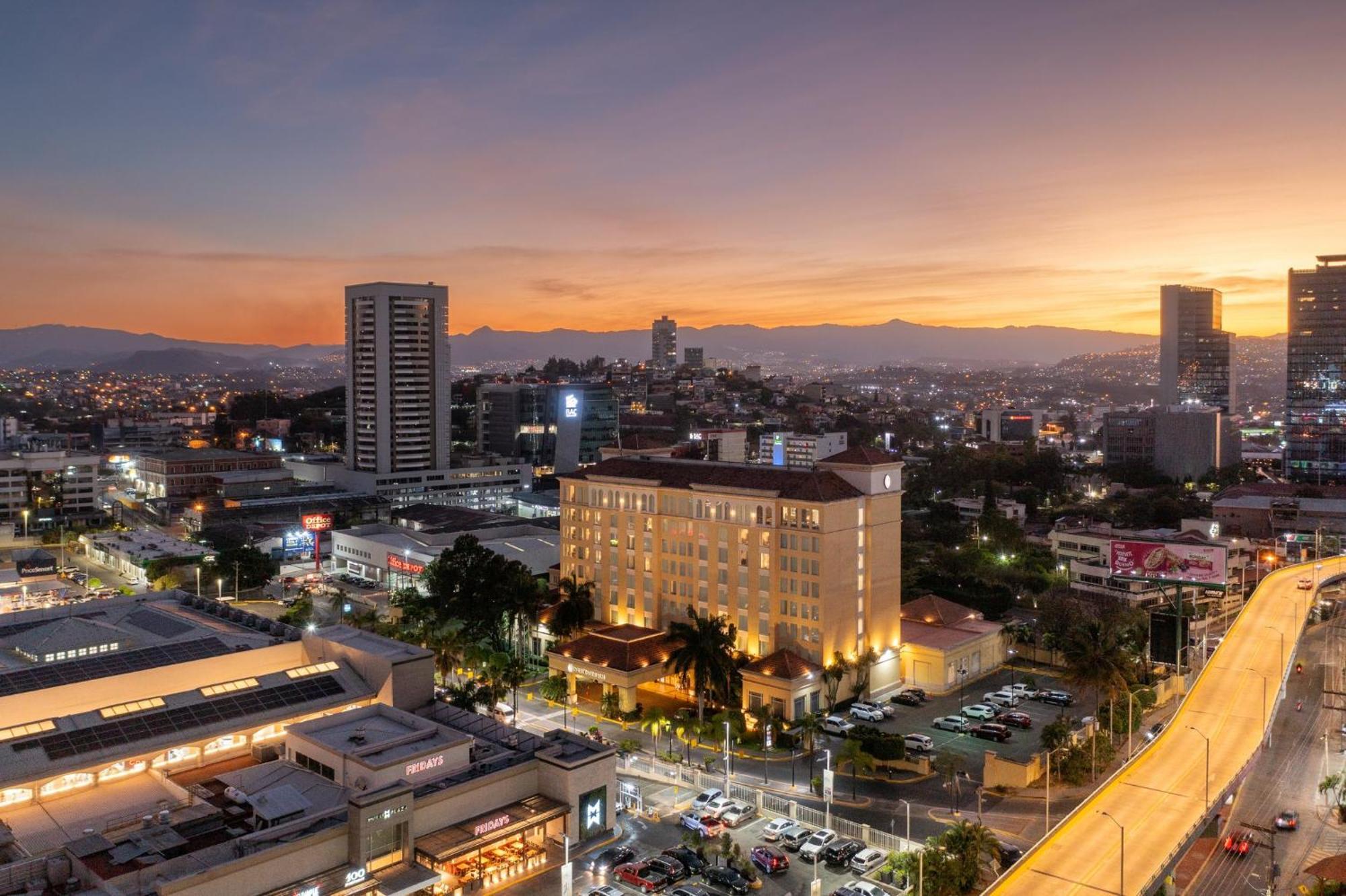 Hotel Real Intercontinental Tegucigalpa, An Ihg Hotel Экстерьер фото