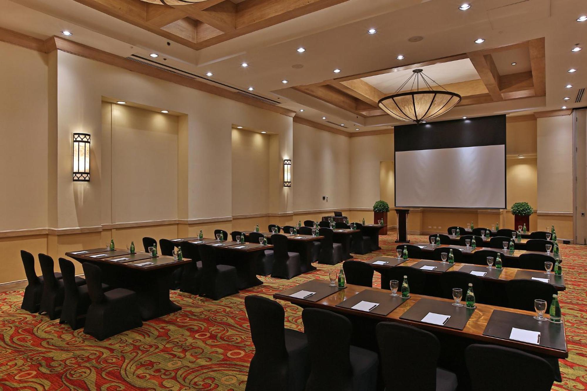 Intercontinental Tegucigalpa At Multiplaza Mall By Ihg Экстерьер фото